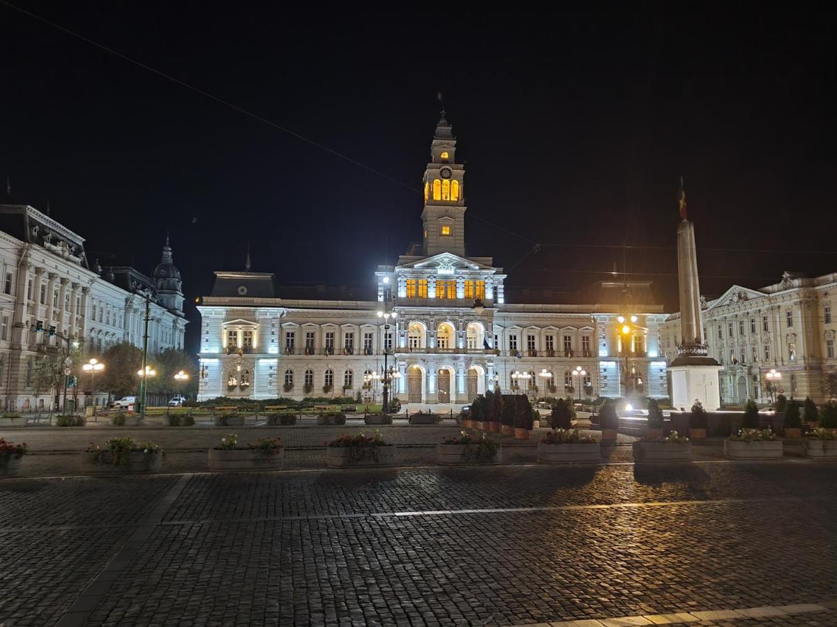 ☆ Bulevard Apartments ☆ Arad Exterior photo